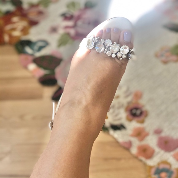 NO OFFER. Jimmy Choo wedding shoes - Picture 9 of 9